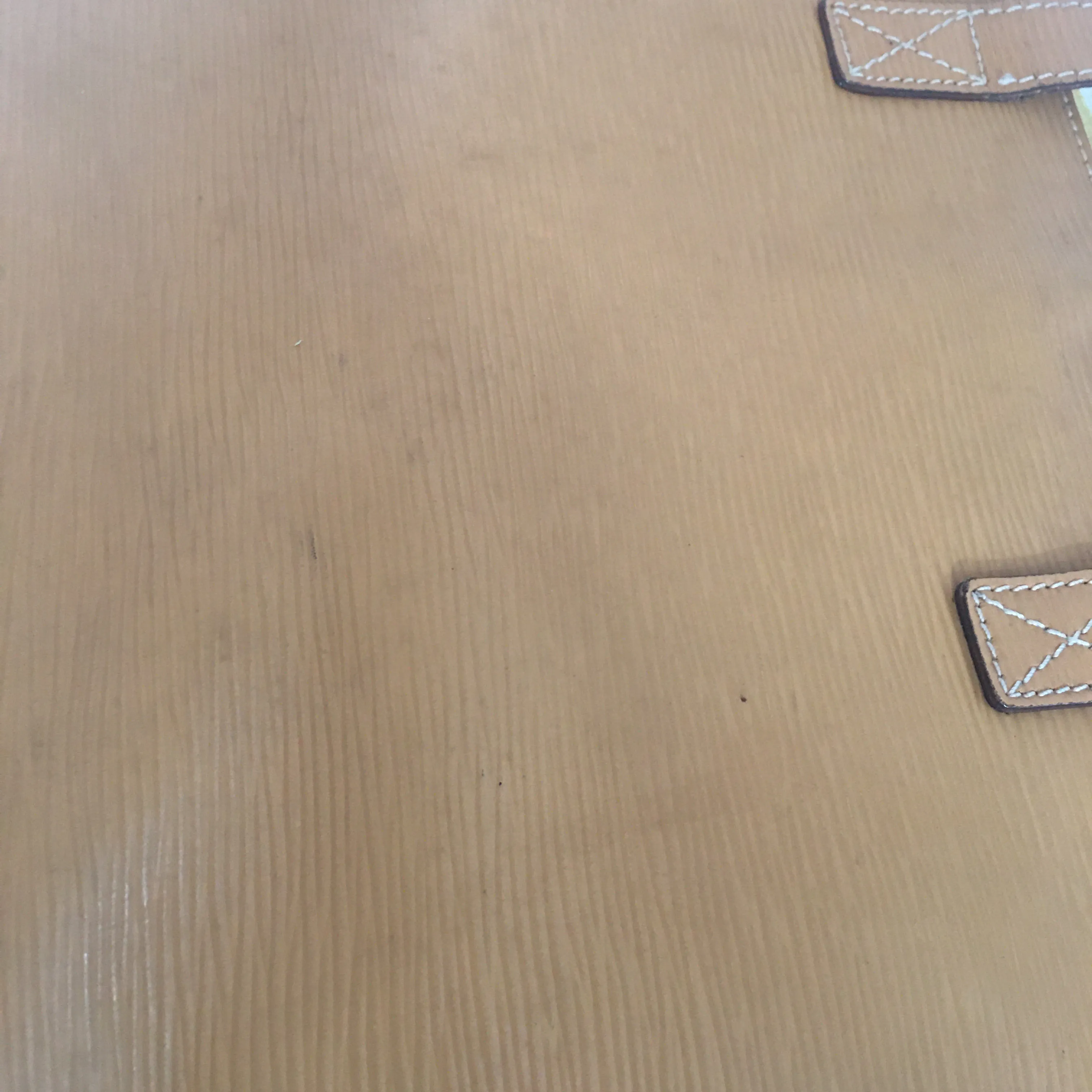 FENDI Handbag in Beige Leather