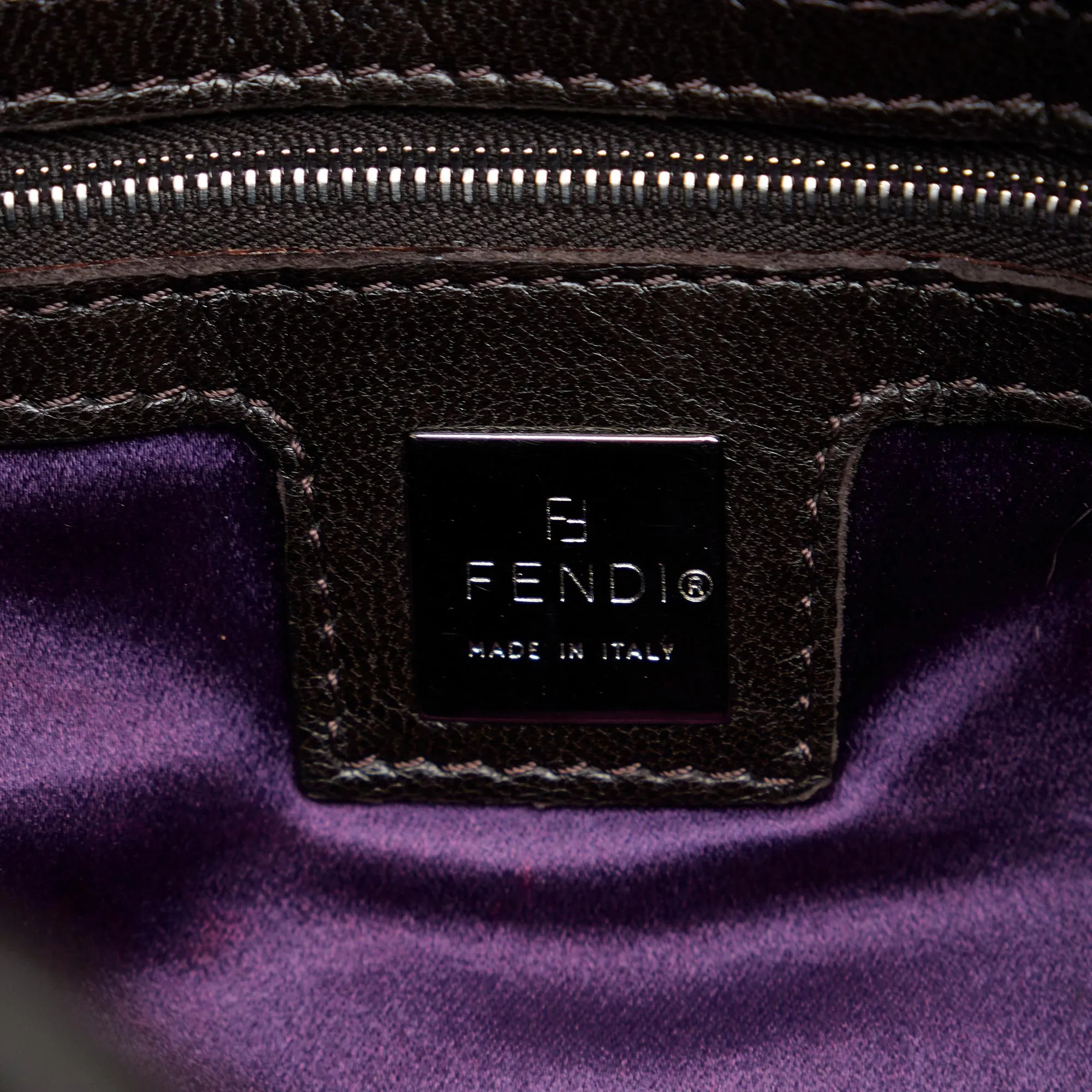 Fendi Leather Mamma Forever (SHG-sTUS2l)