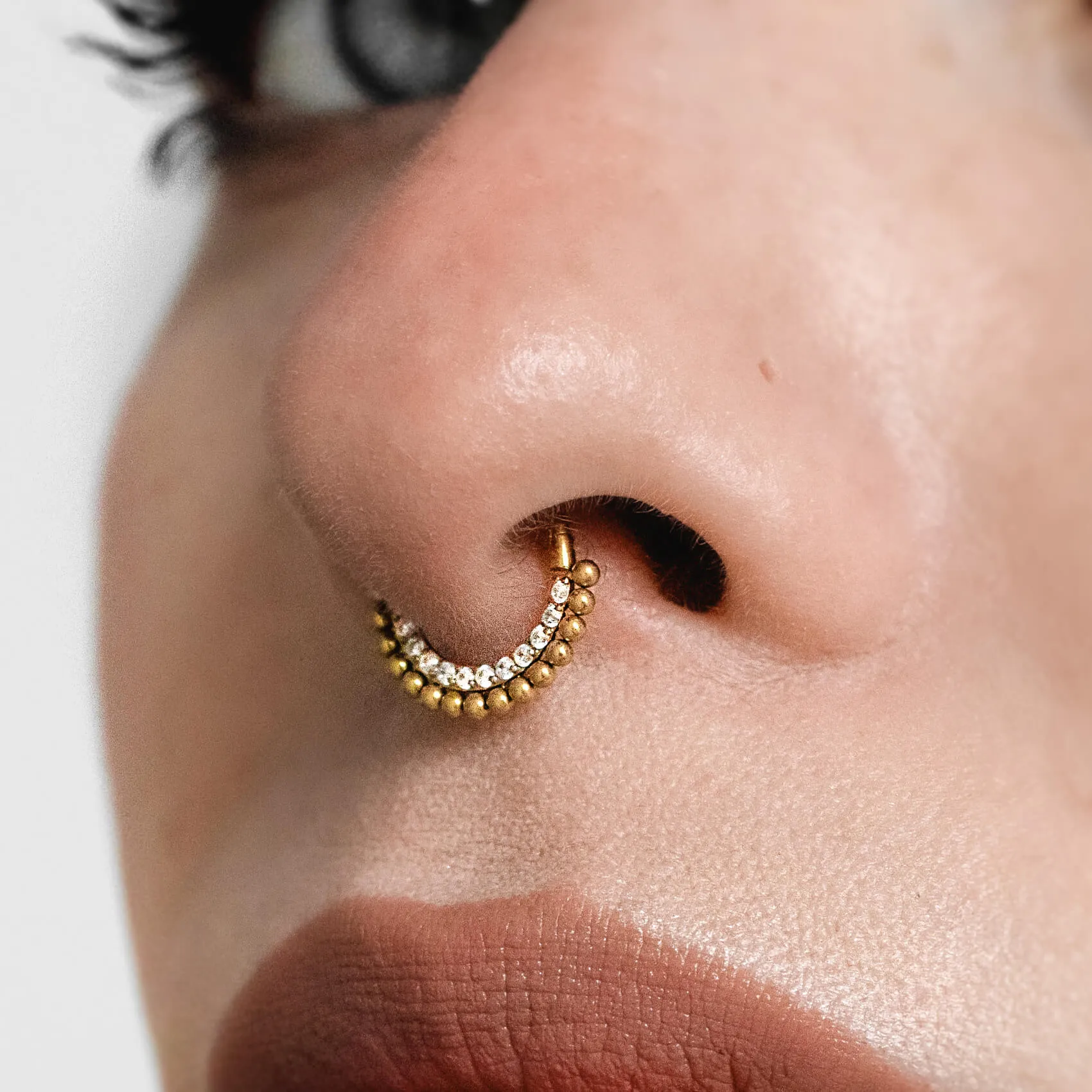 Qrissa Bejewelled Titanium Clicker